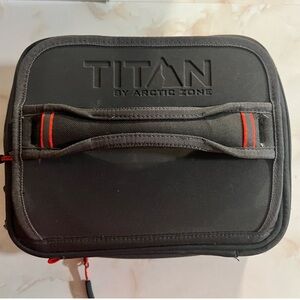 Titan by Arctic Zone Black Lunch Bag